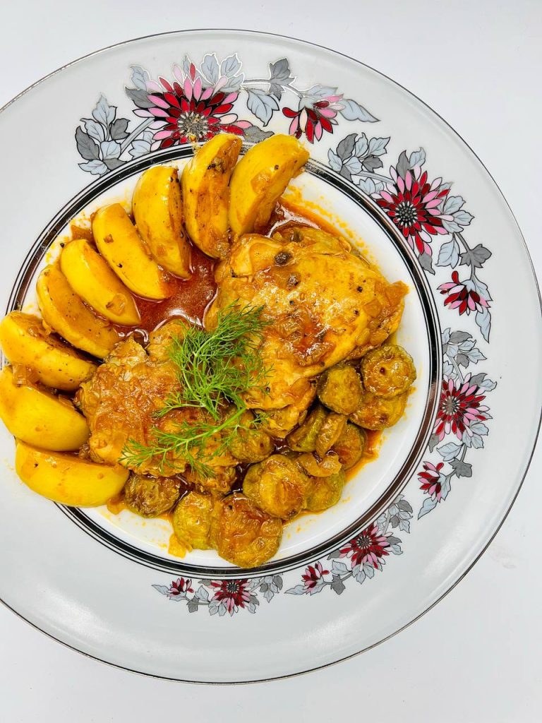 خورشت کدو سبز با سیب درختی خورشت کدو سبز با سیب درختی