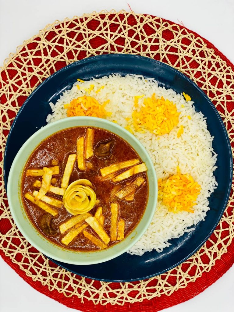 خورش قیمه با مرغ خورش قیمه با مرغ