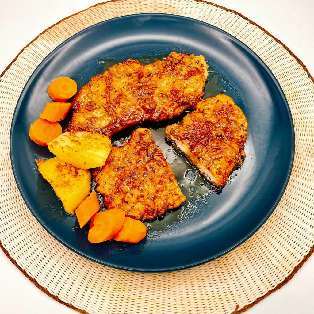 سینه مرغ دوبل کرانچ سیر عسلی سینه مرغ دوبل کرانچ سیر عسلی