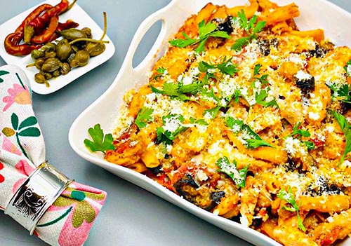 پاستا با مرغ به سبک مدیترانه ای پاستا با مرغ به سبک مدیترانه ای