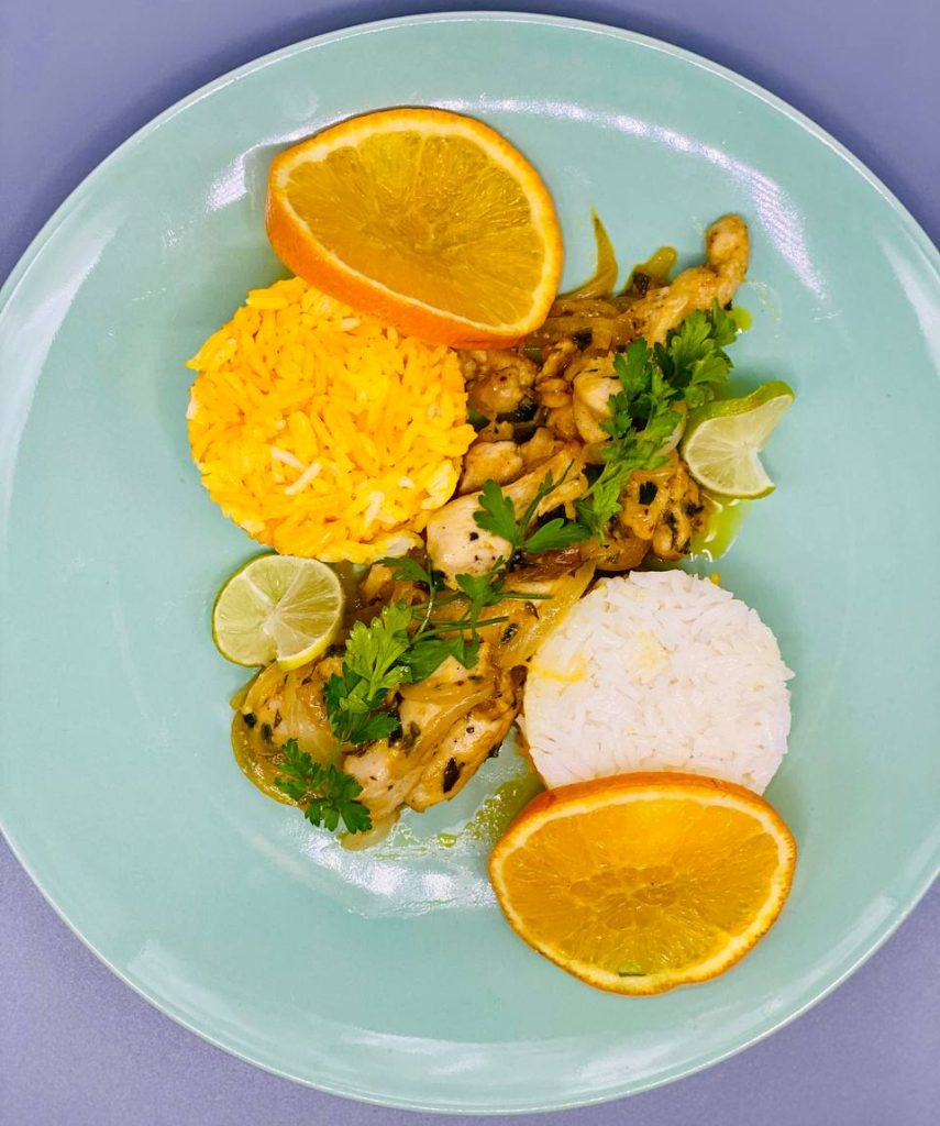 سینه مرغ با سس پرتقال سینه مرغ با سس پرتقال